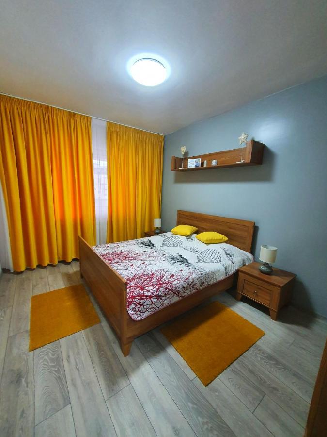 Yellow House Luxury Berceni Бухарест Экстерьер фото
